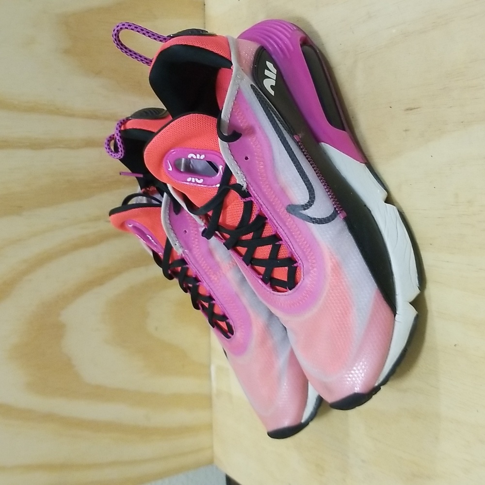 Women's Nike Air Max 2090 Retro Futurism Iced Lilac Pink Orange White Sz 12 - Picture 2 of 9
